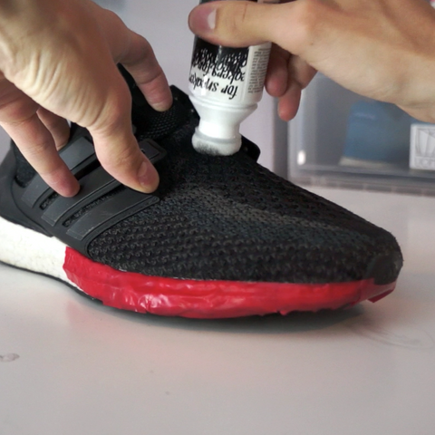 Super Black - Kaps - Lion Feet - Sneaker Restoration